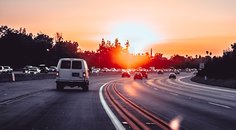 Nezvládáte dlouhé cesty autem? Poradíme vám, jak se na takovou cestu připravit Nezvládáte dlouhé cesty autem? Poradíme vám, jak se na takovou cestu připravit